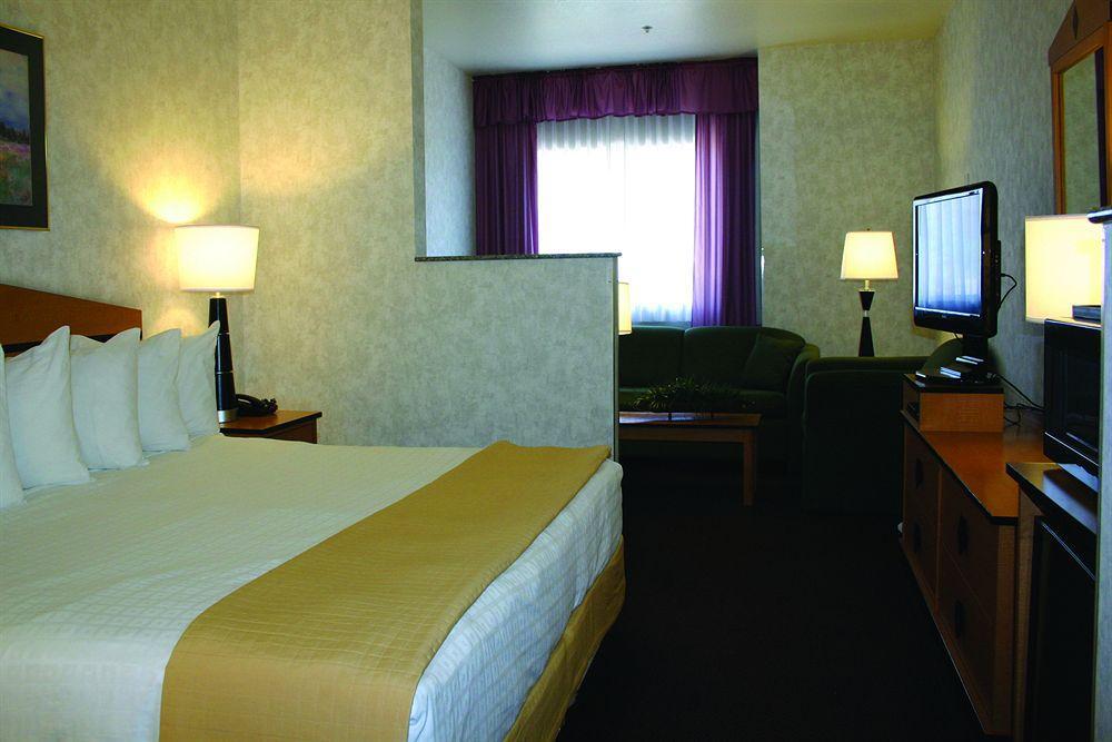 Crystal Inn Hotel & Suites - West Valley City Exteriör bild